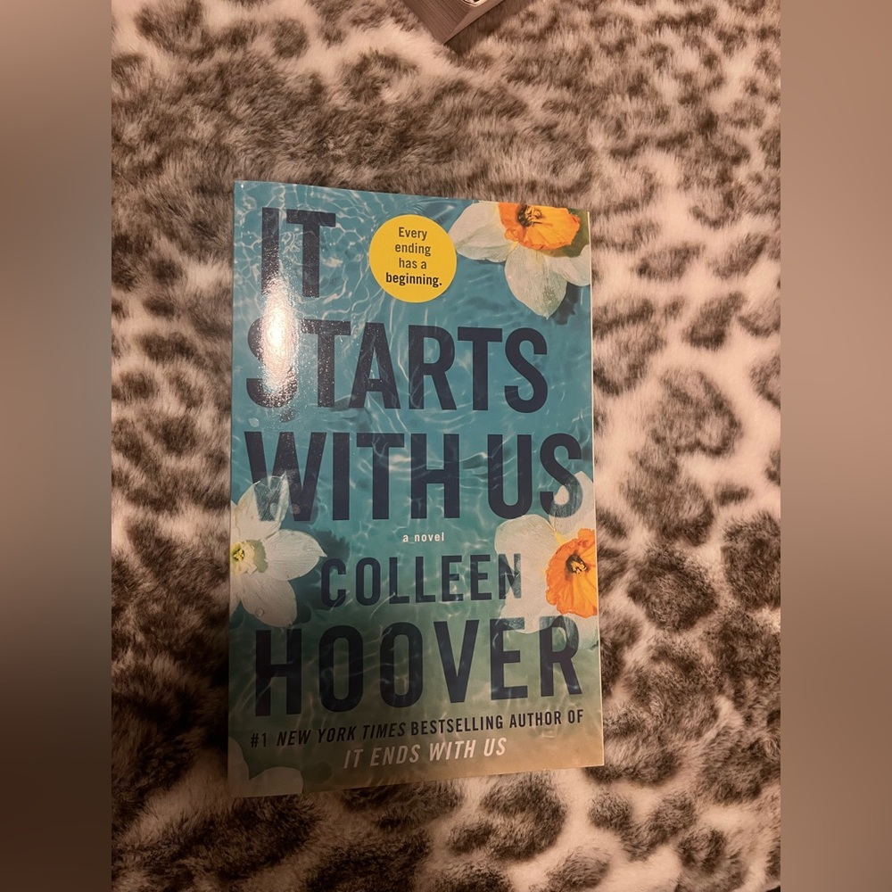 It starts with us book by Colleen Hoover